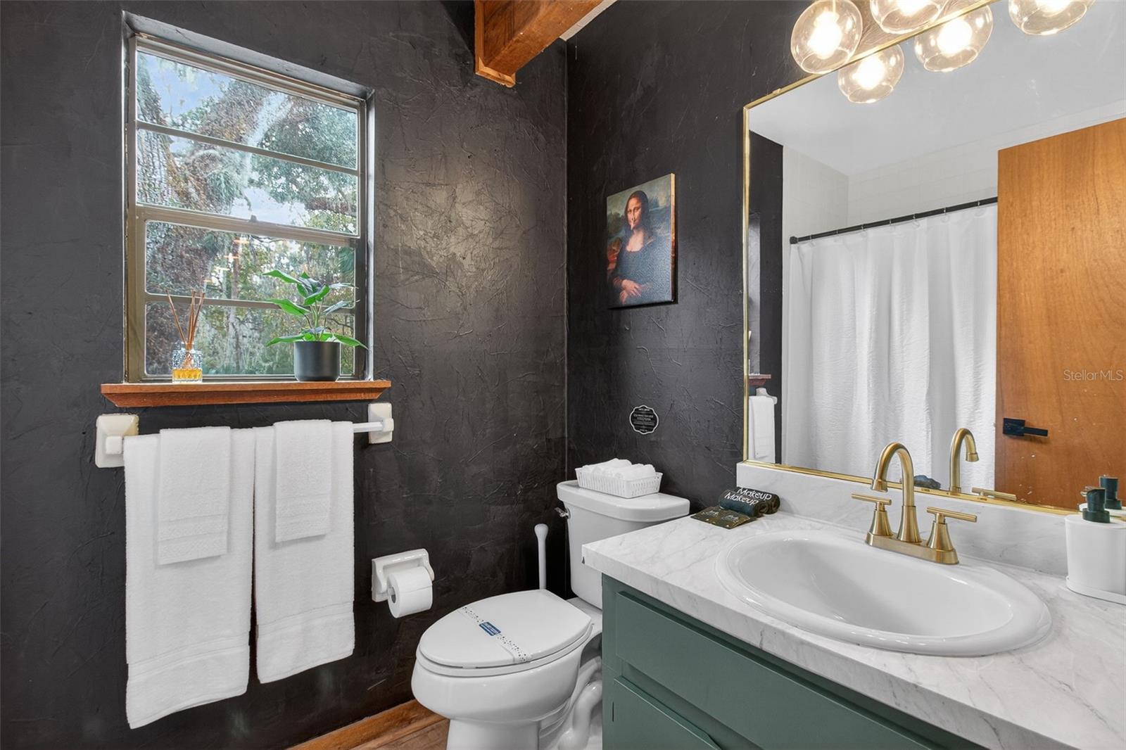 Image 31 of 71 For 4925 Hamilton Road