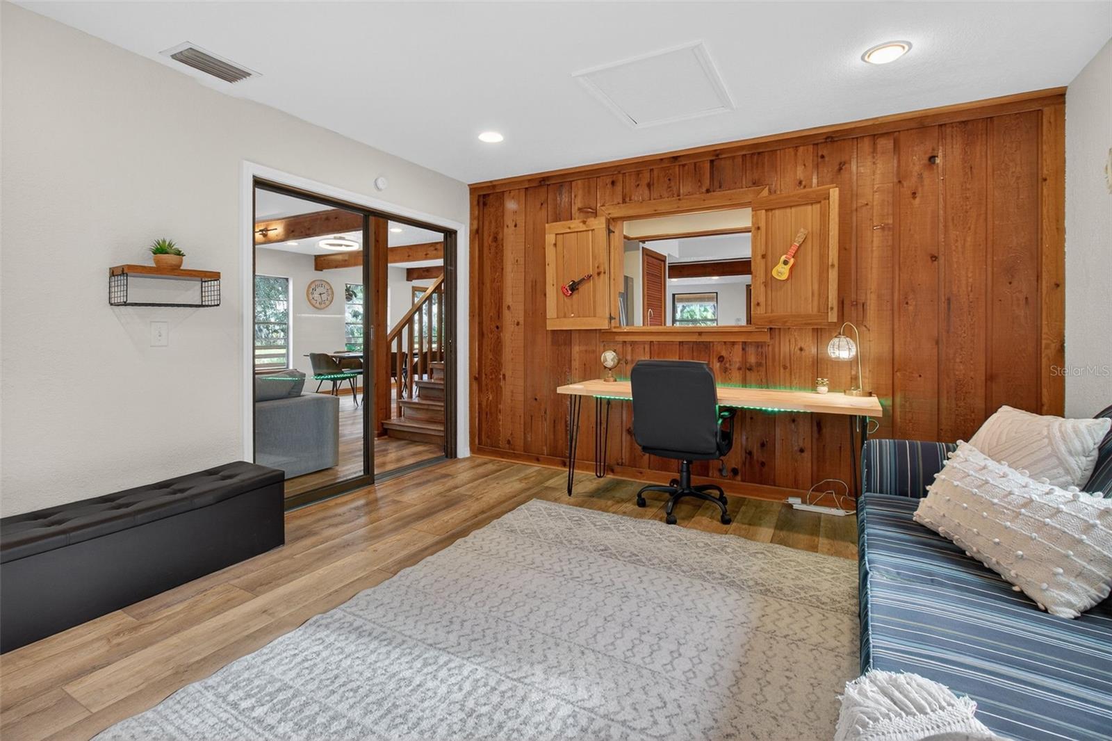 Image 34 of 71 For 4925 Hamilton Road