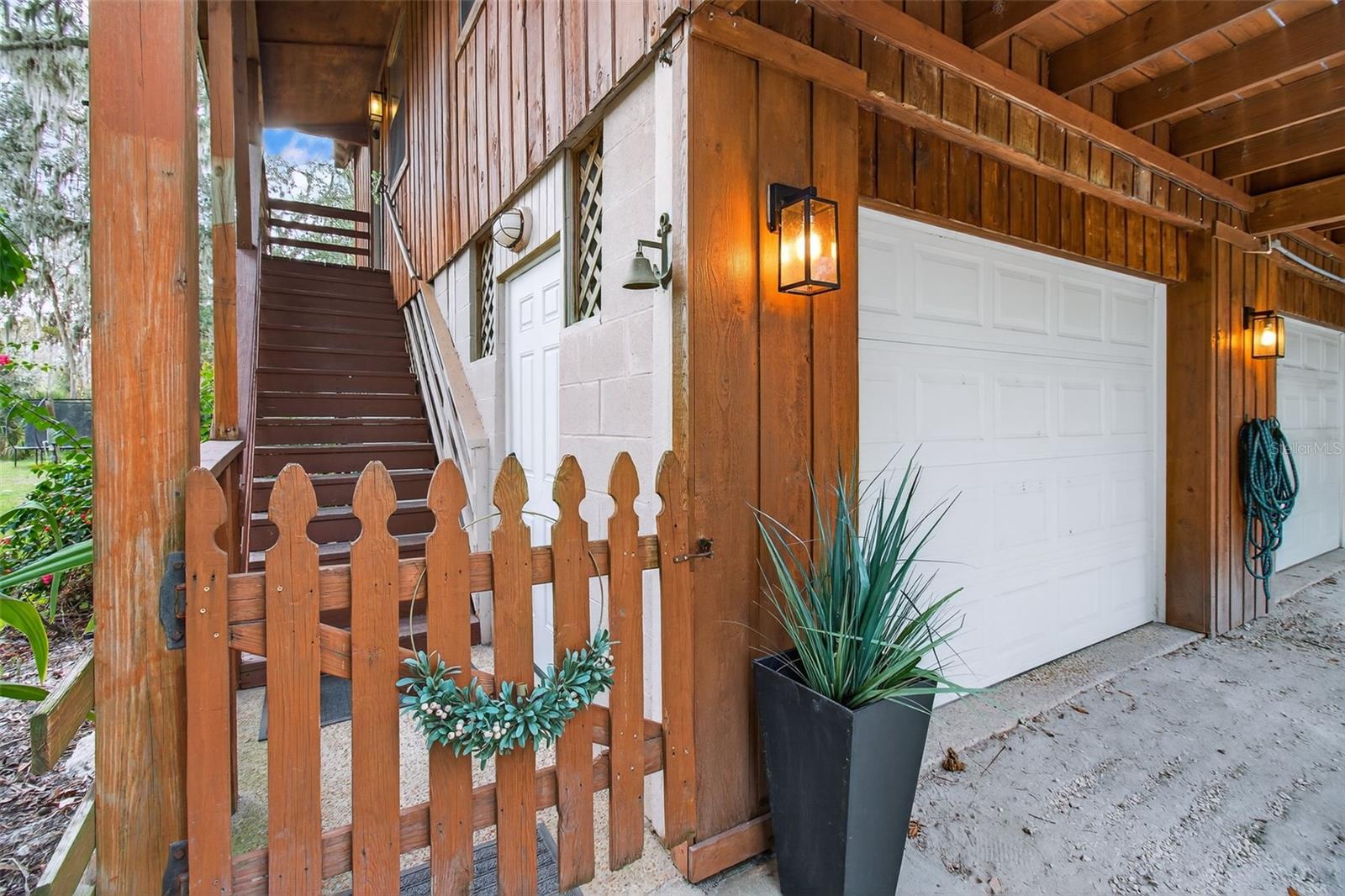 Image 6 of 71 For 4925 Hamilton Road