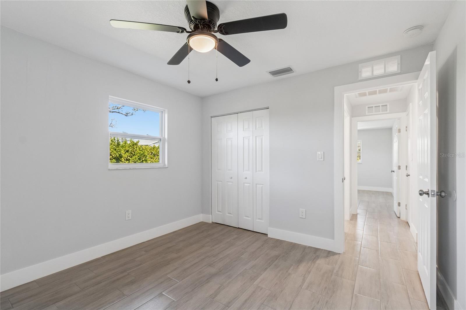 Image 12 of 69 For 204 22nd Street Court Ne