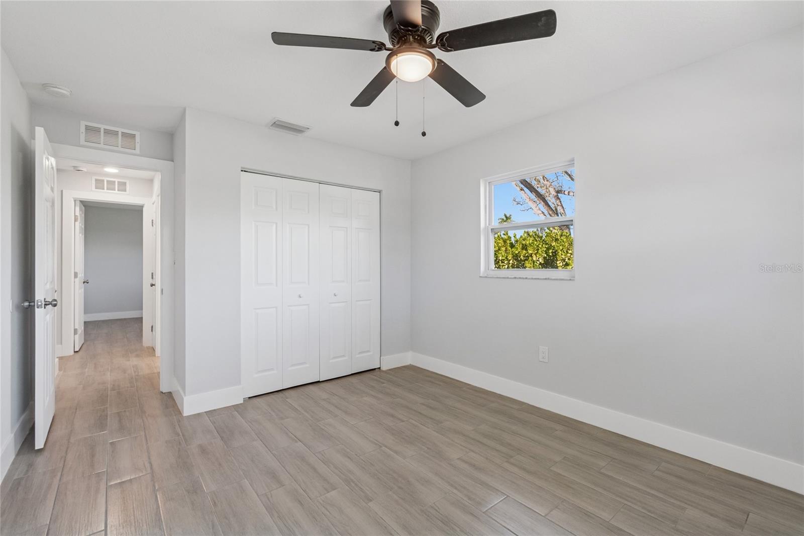 Image 15 of 69 For 204 22nd Street Court Ne