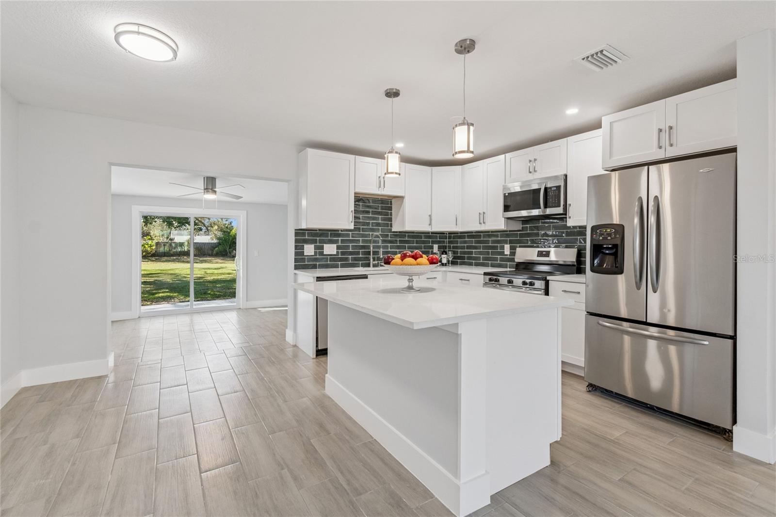 Image 30 of 69 For 204 22nd Street Court Ne