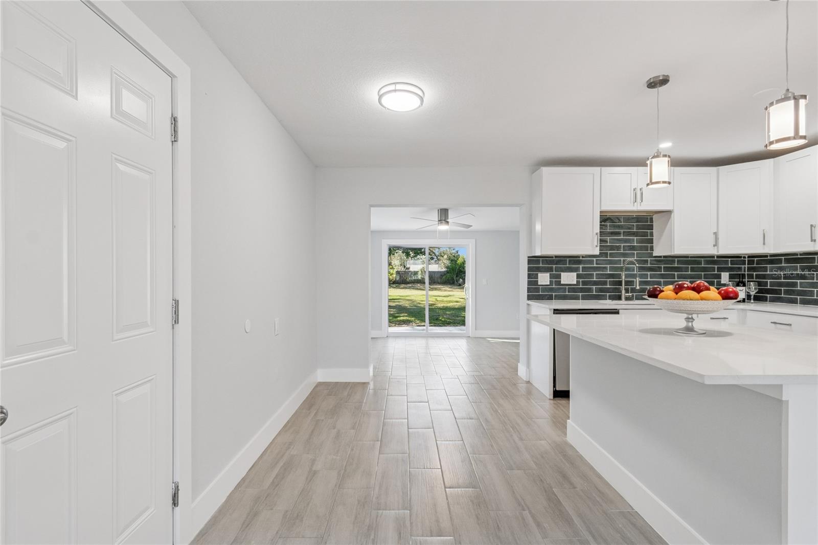 Image 32 of 69 For 204 22nd Street Court Ne