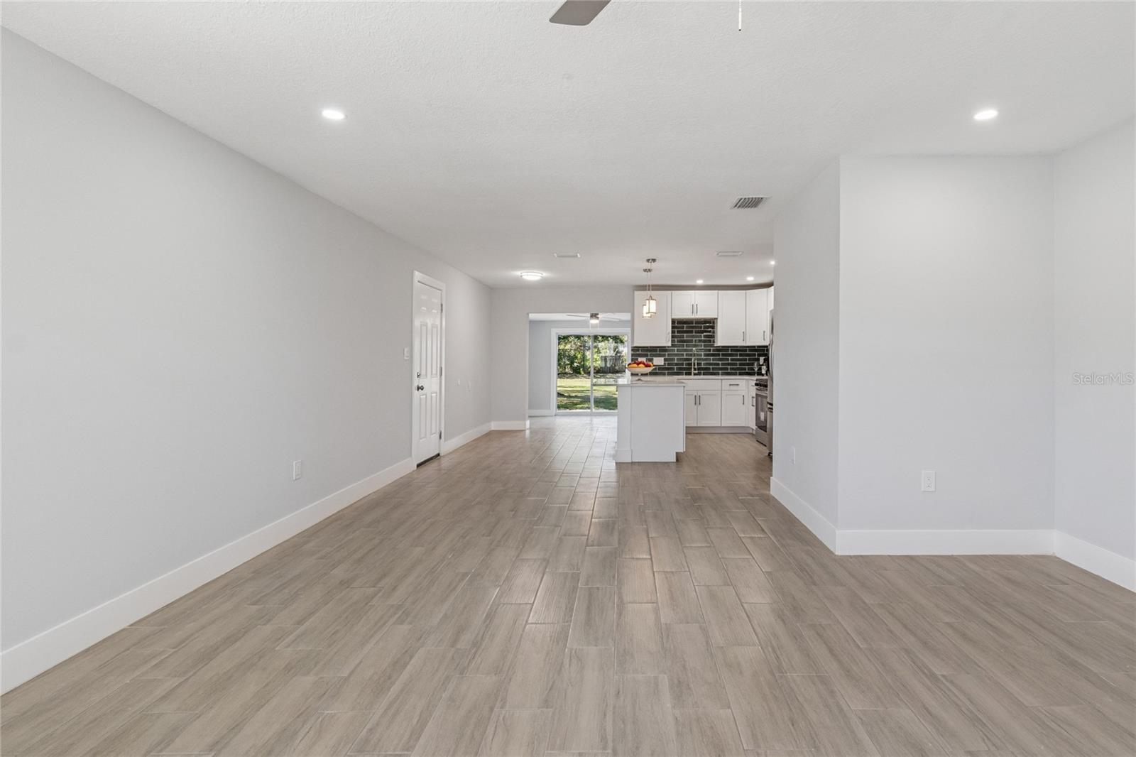 Image 40 of 69 For 204 22nd Street Court Ne