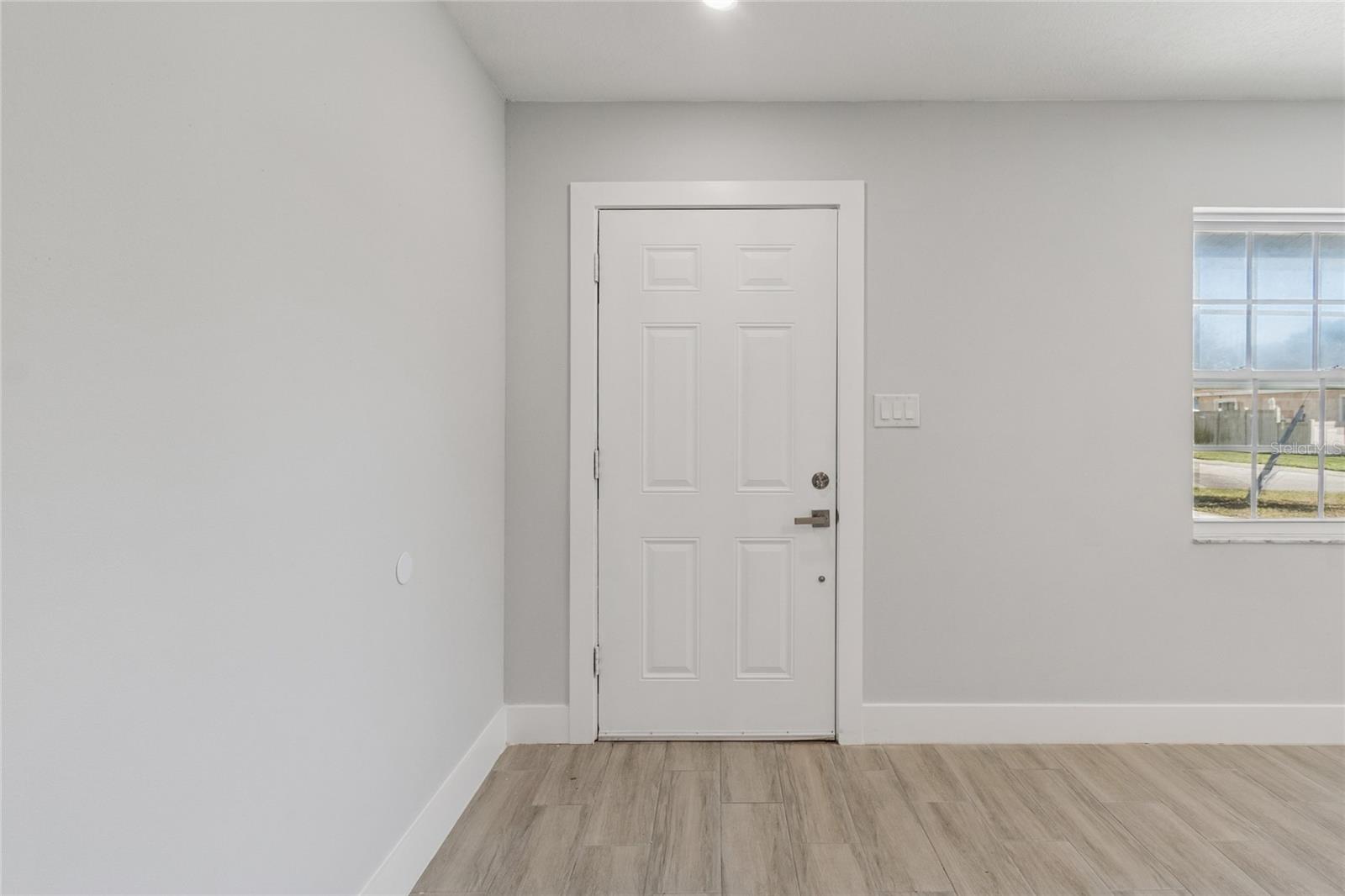 Image 43 of 69 For 204 22nd Street Court Ne