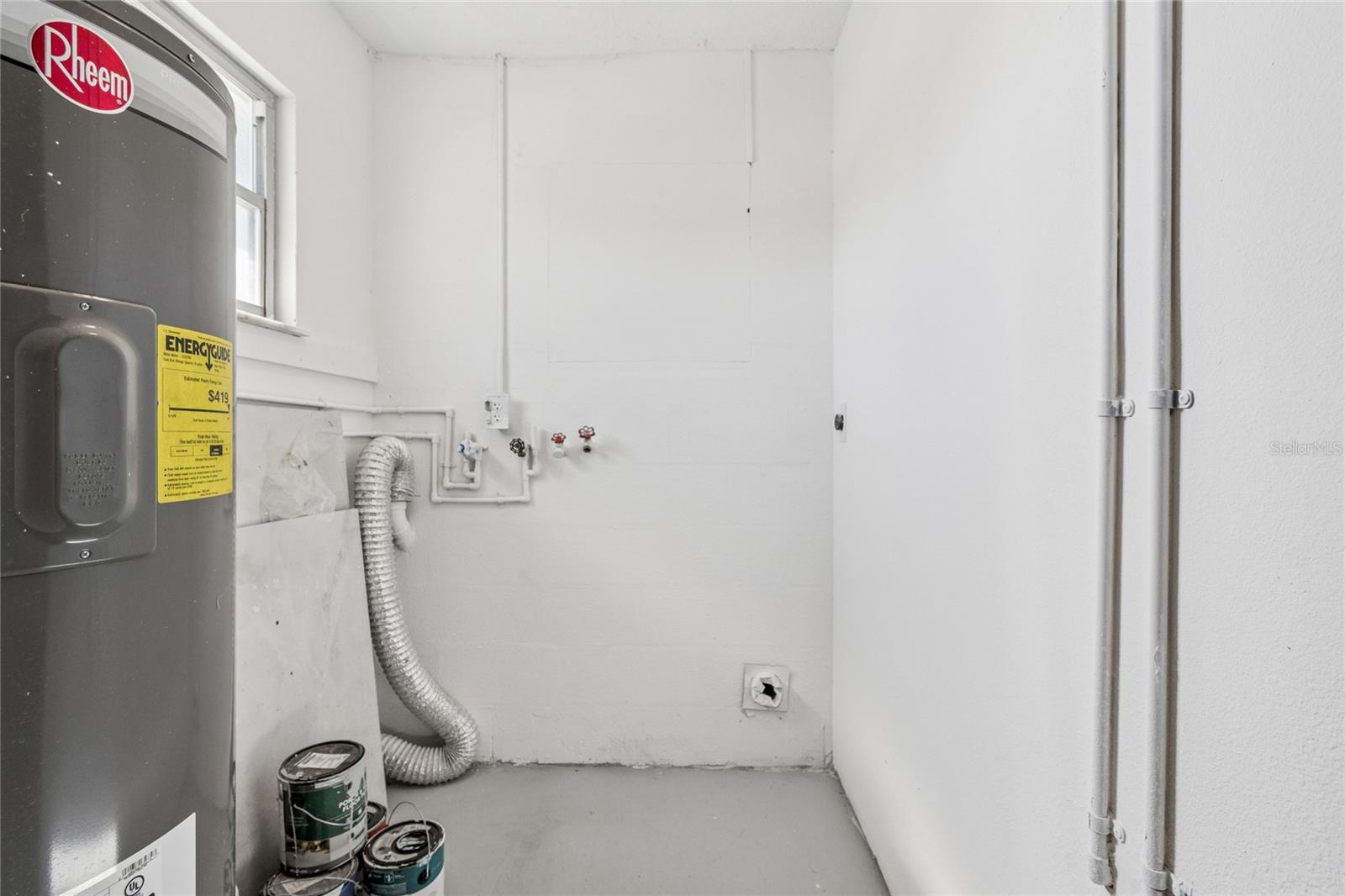 Image 45 of 69 For 204 22nd Street Court Ne