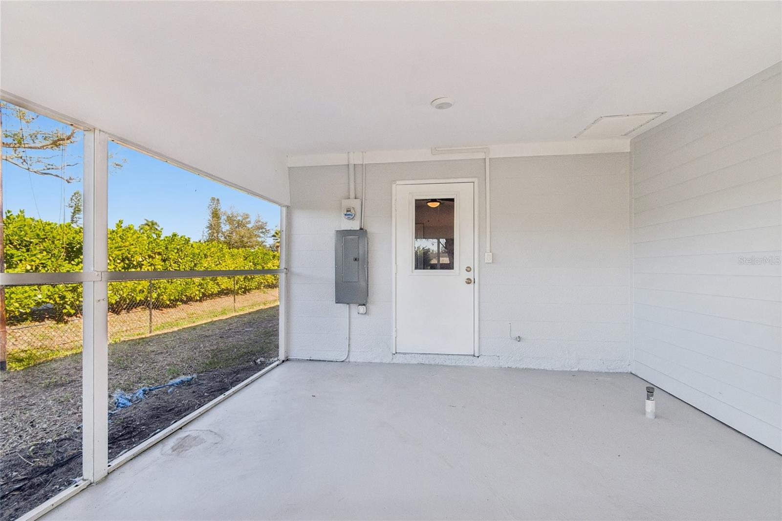 Image 50 of 69 For 204 22nd Street Court Ne