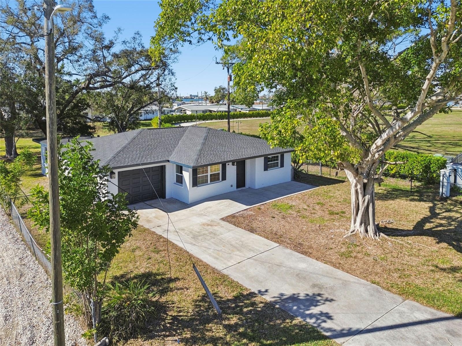 Image 59 of 69 For 204 22nd Street Court Ne