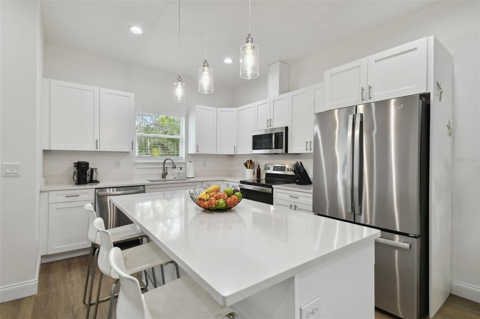 Image 14 of 43 For 524 Grosse Avenue