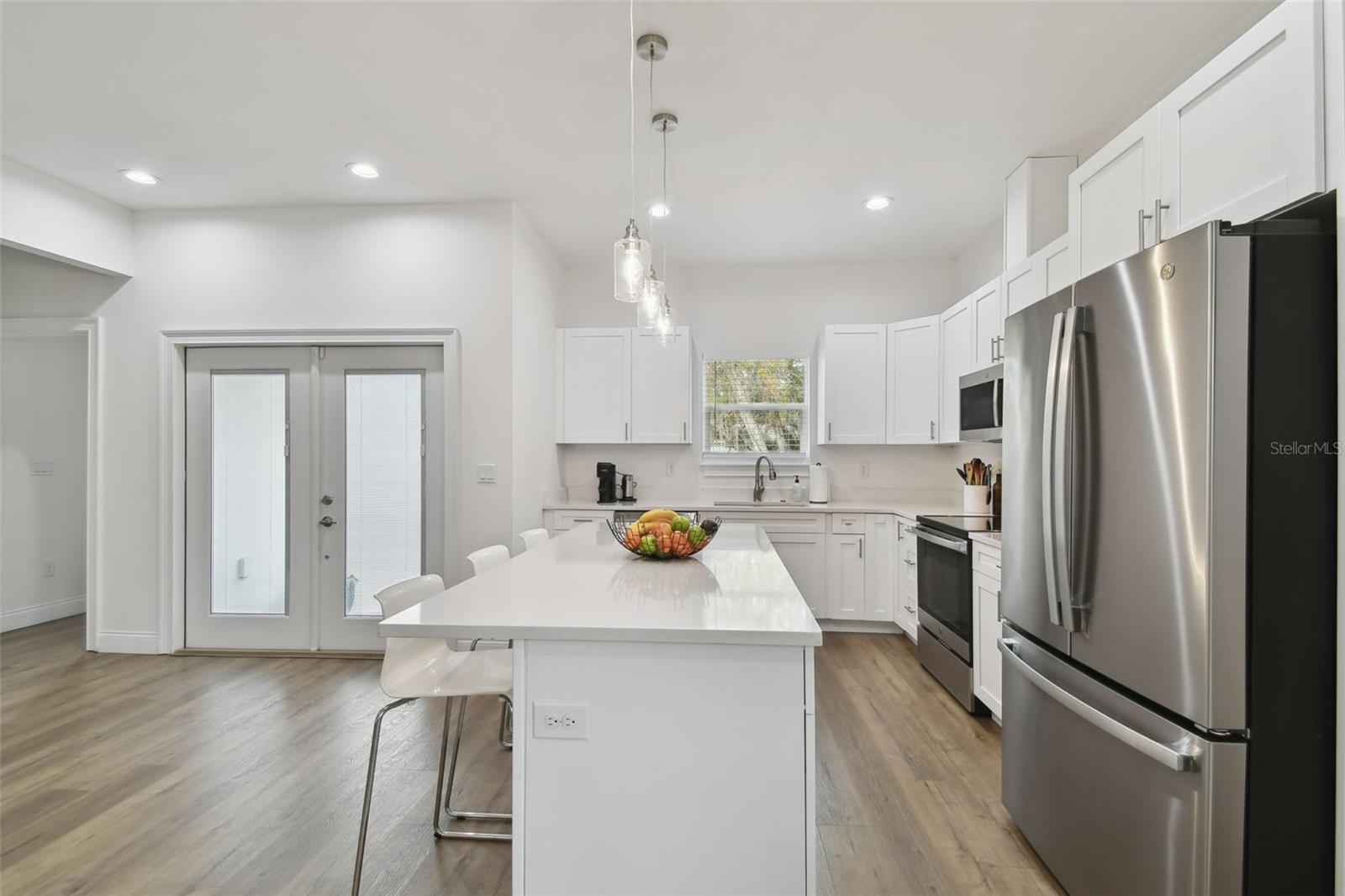 Image 15 of 43 For 524 Grosse Avenue