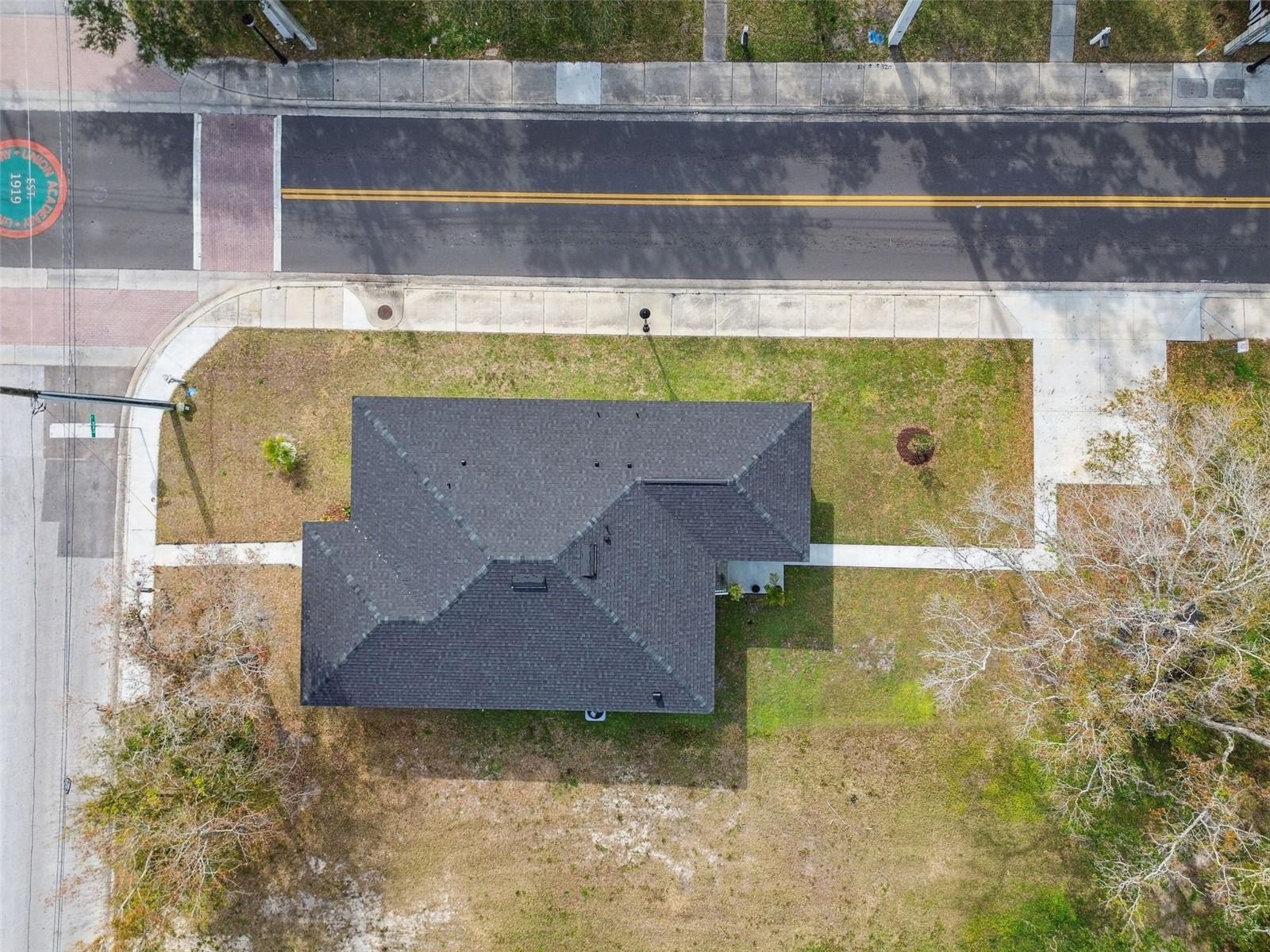 Image 41 of 43 For 524 Grosse Avenue