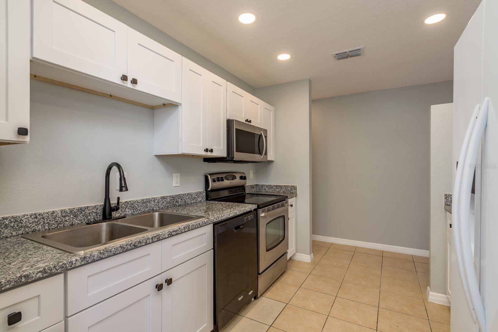 Image 10 of 30 For 13698 120th Street