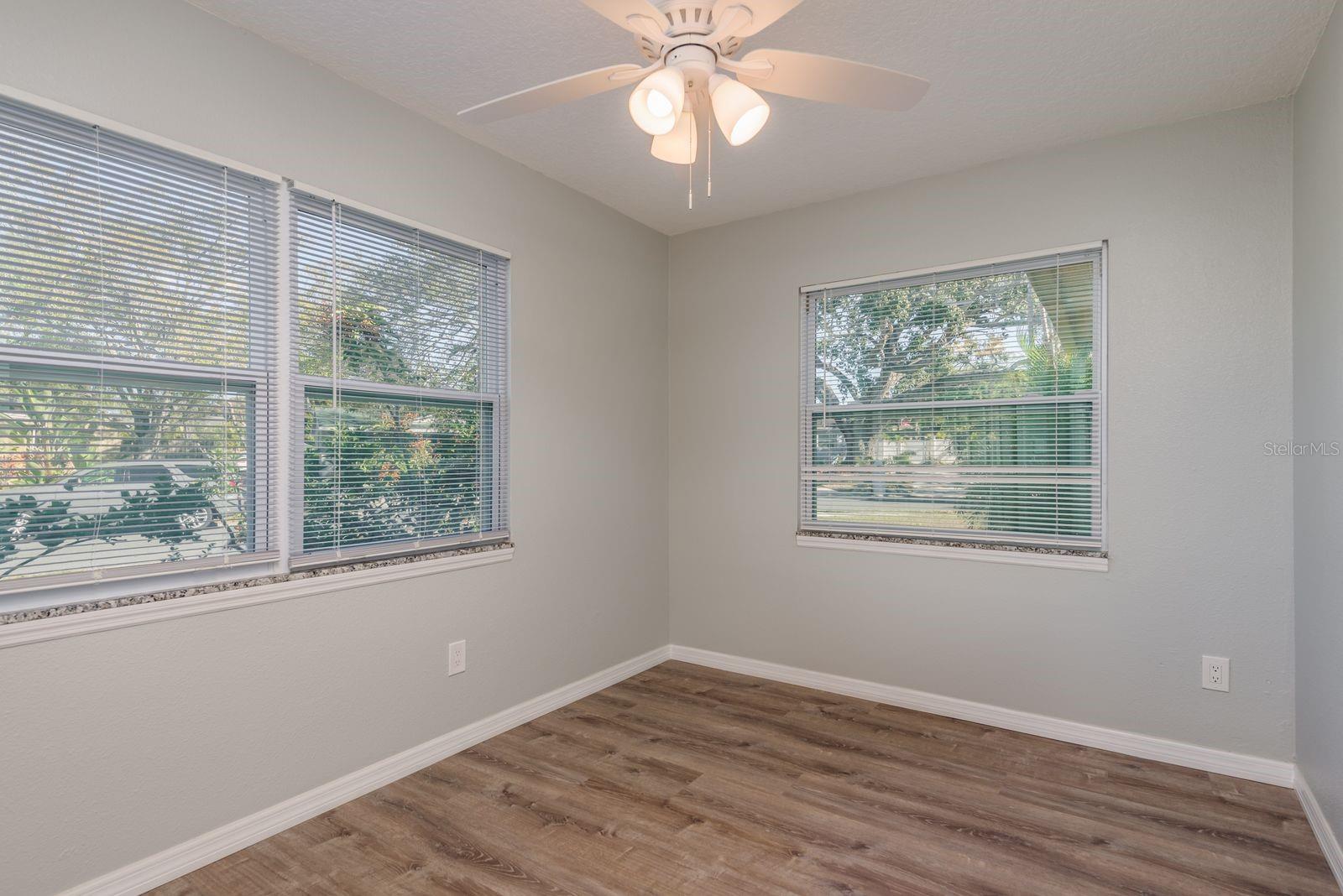 Image 19 of 30 For 13698 120th Street