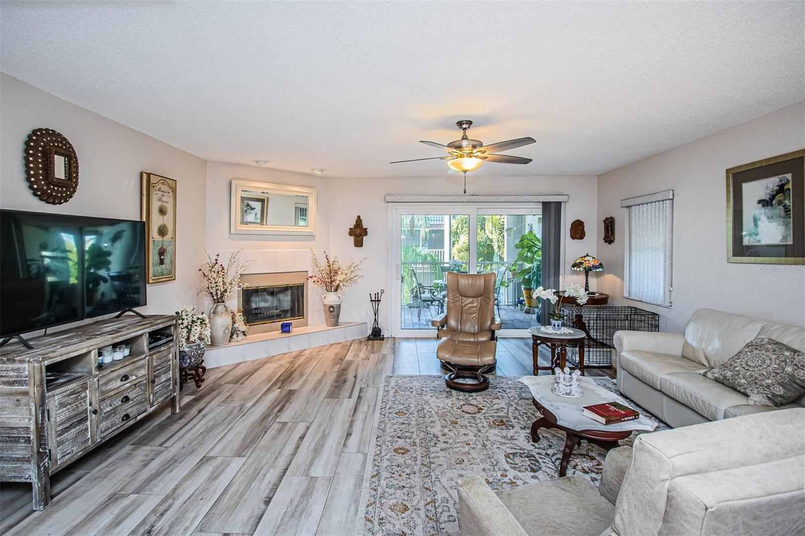 Image 13 of 57 For 465 Pinellas Bayway S 311