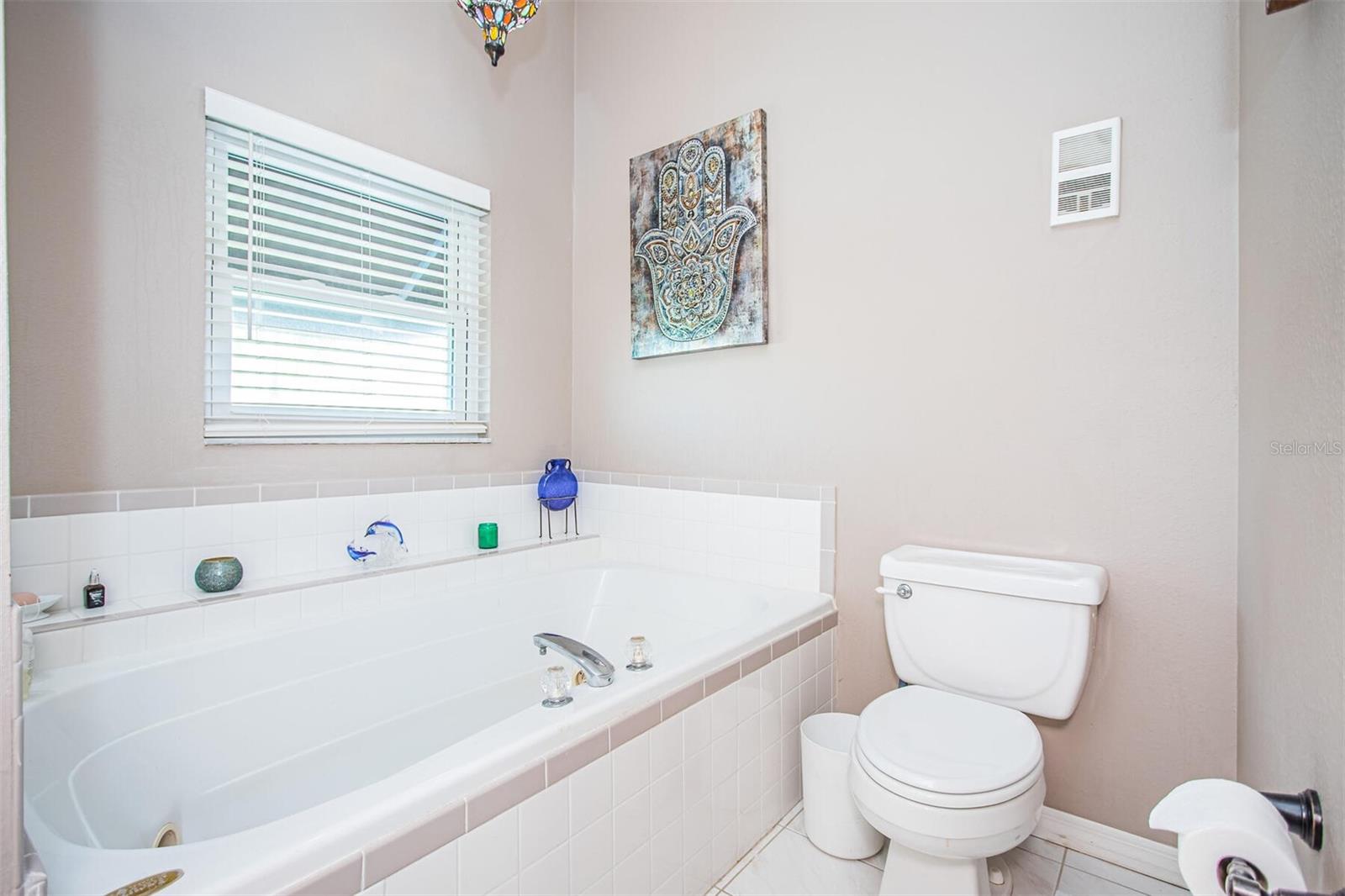 Image 39 of 57 For 465 Pinellas Bayway S 311