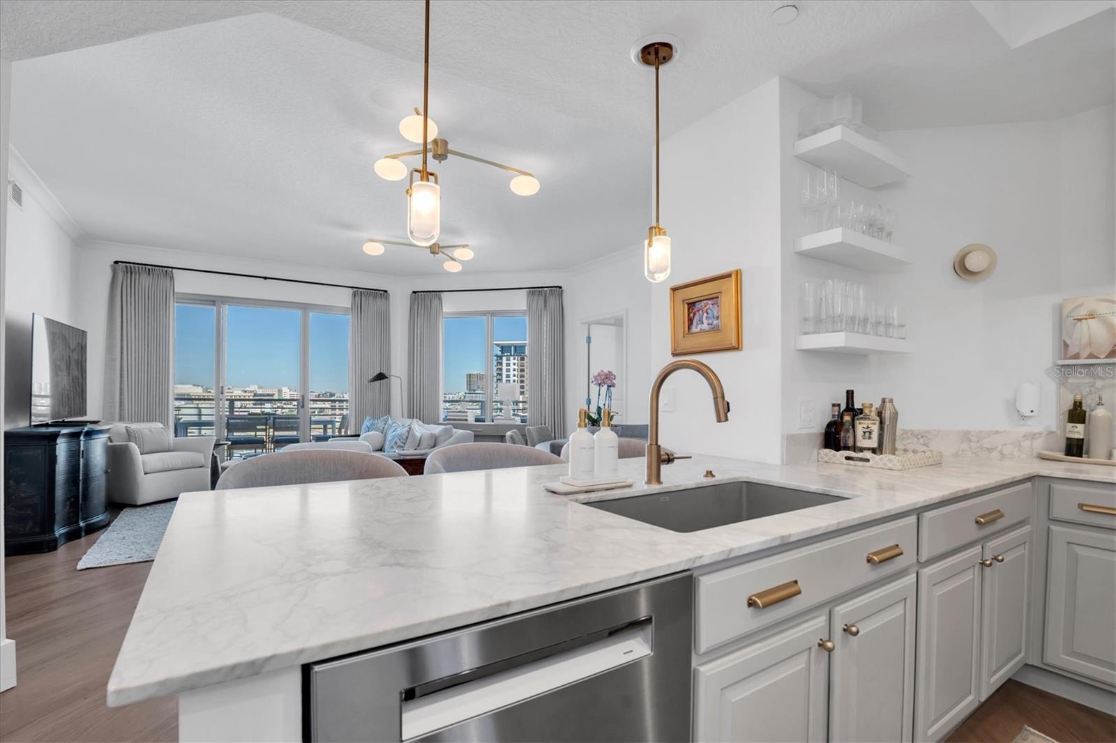 Image 13 of 43 For 1209 Cumberland Avenue 804