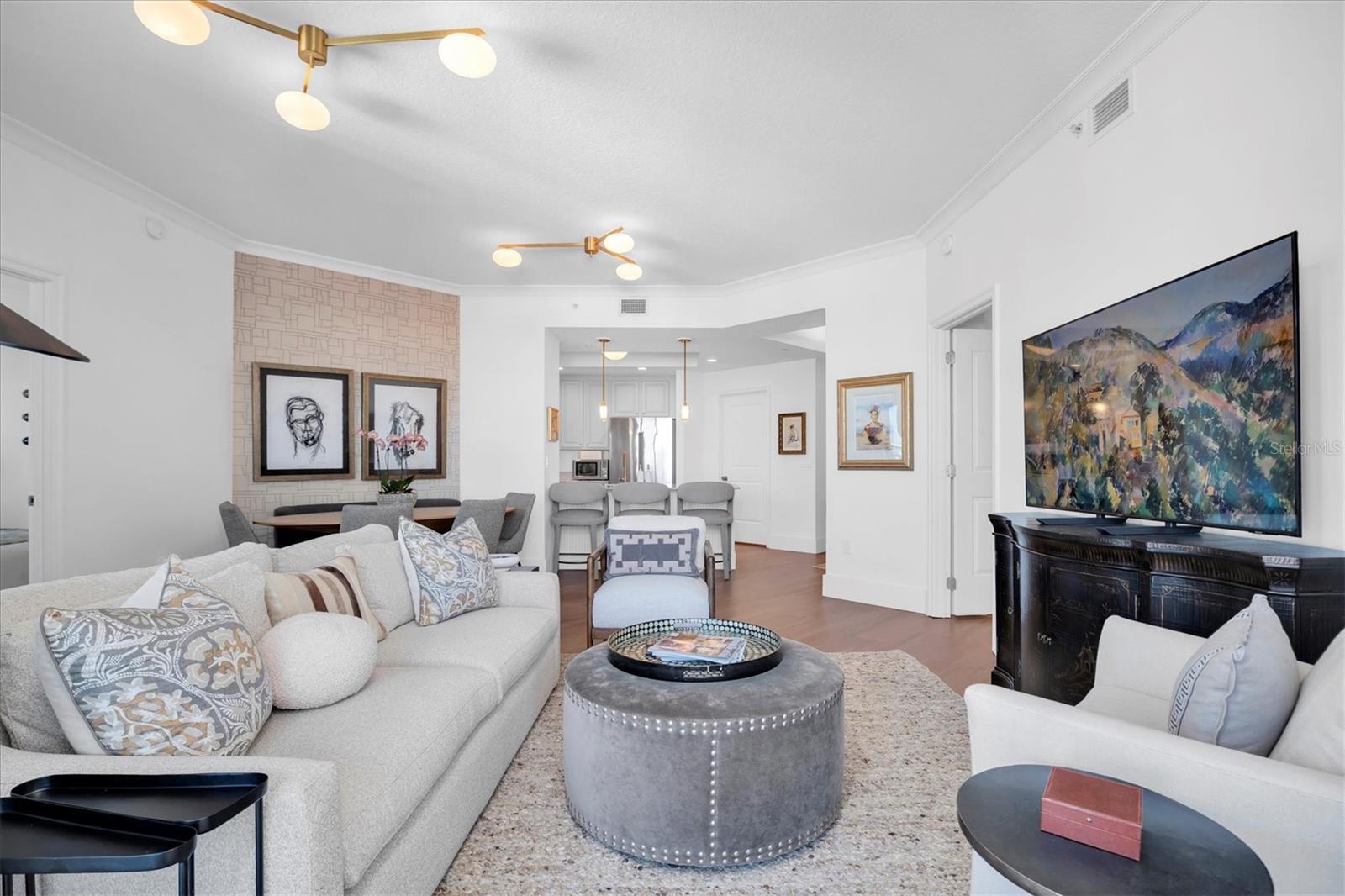 Image 5 of 43 For 1209 Cumberland Avenue 804