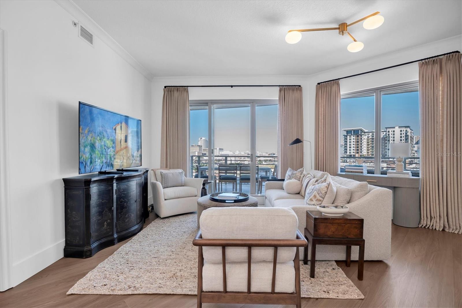 Image 6 of 43 For 1209 Cumberland Avenue 804