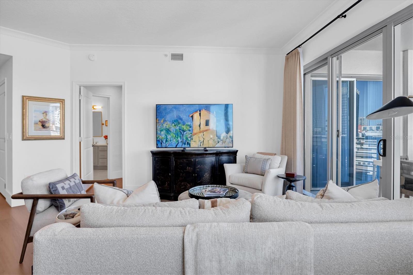 Image 7 of 43 For 1209 Cumberland Avenue 804