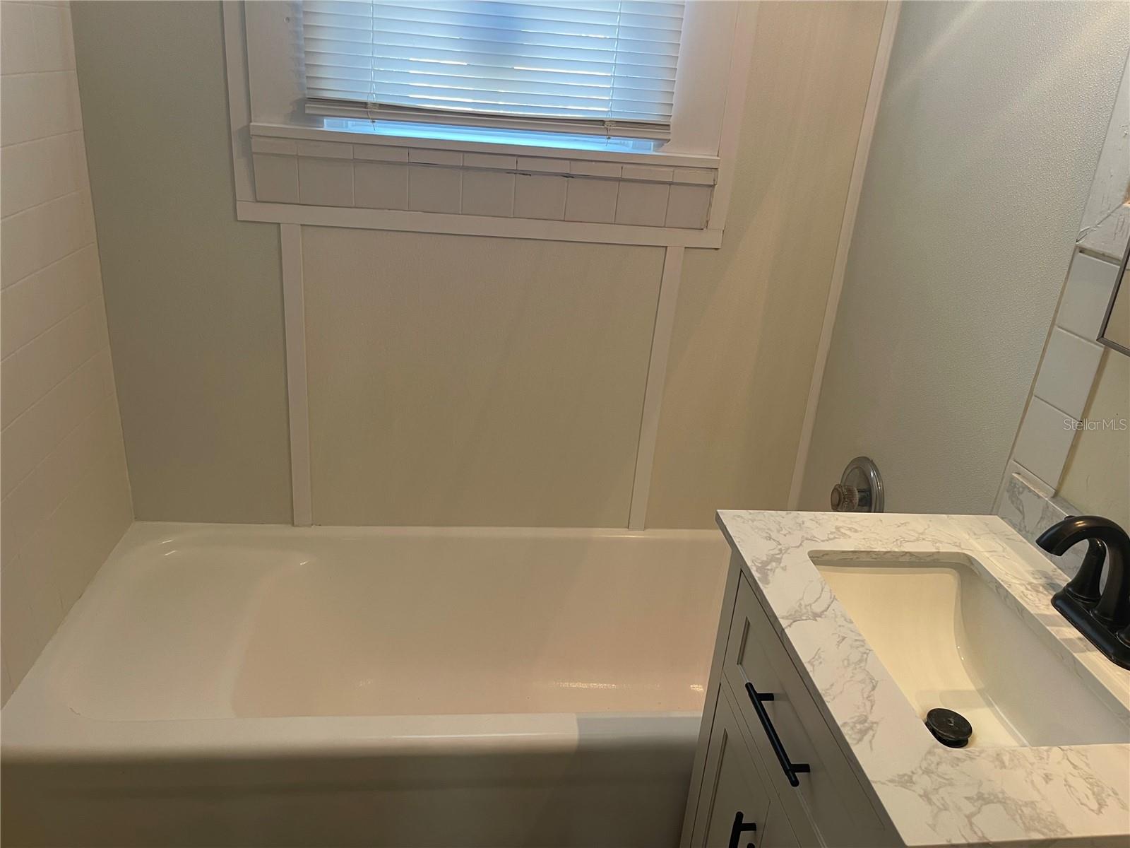 Image 11 of 14 For 1002 Drew Street