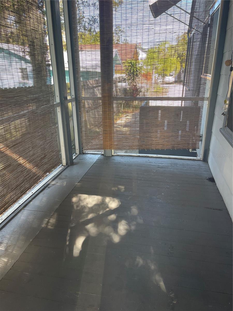 Image 12 of 14 For 1002 Drew Street