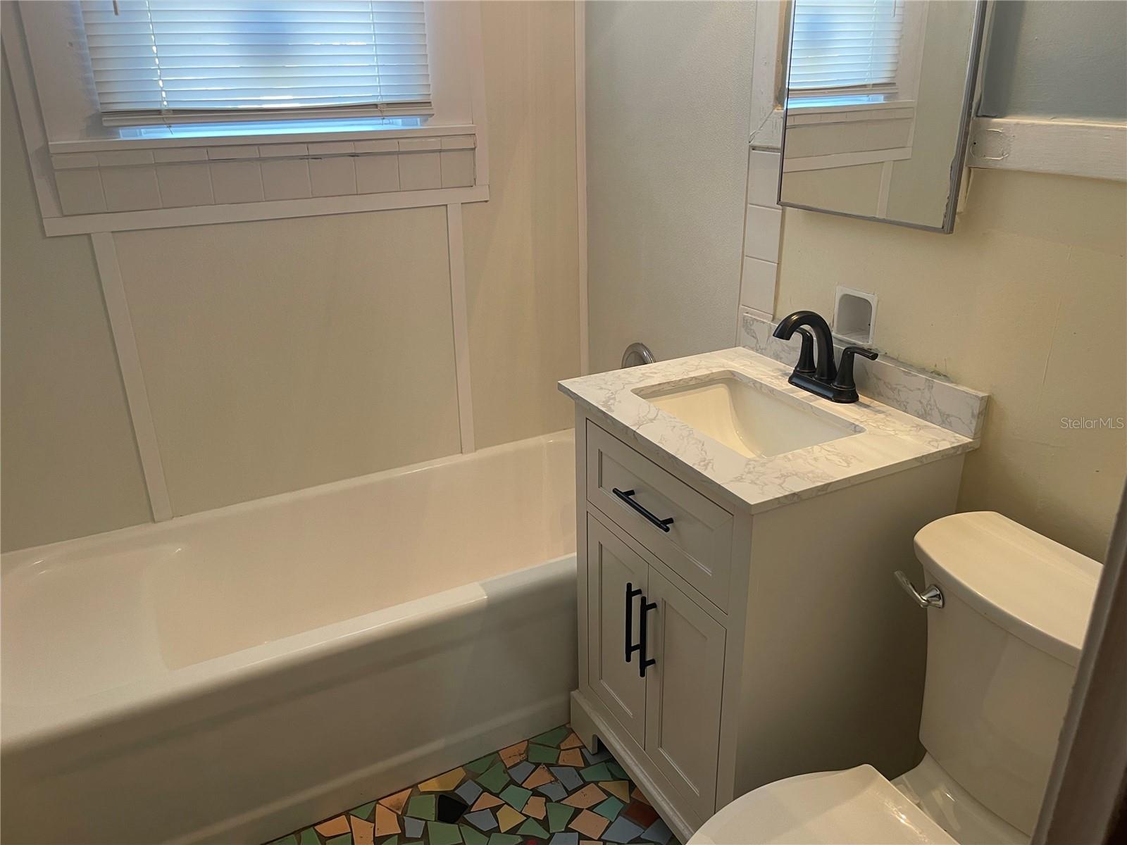 Image 9 of 14 For 1002 Drew Street