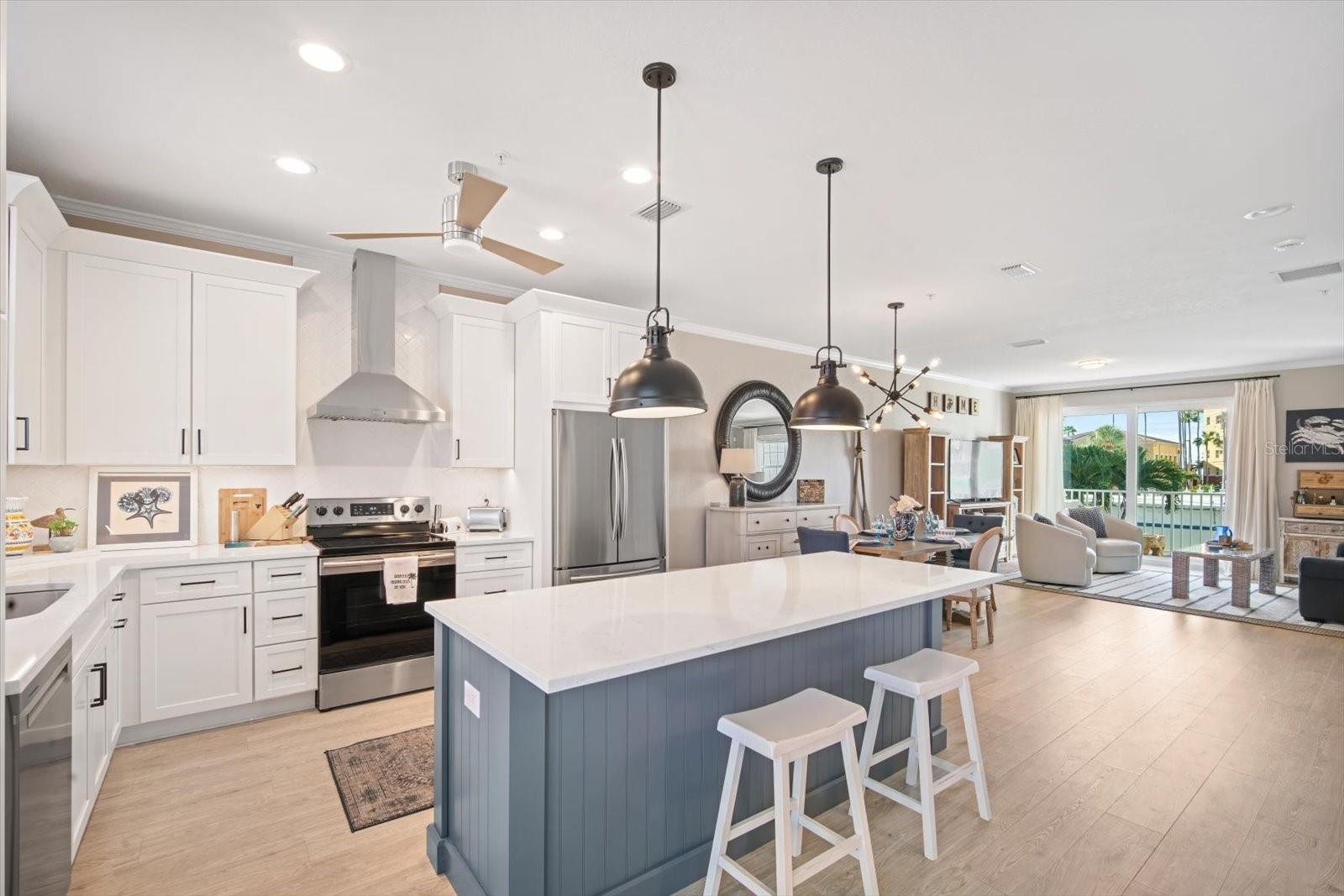 Image 11 of 41 For 135 Bath Club Circle