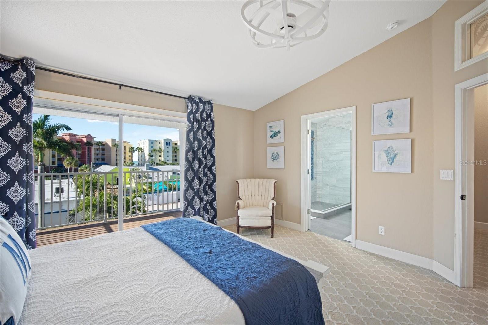 Image 19 of 41 For 135 Bath Club Circle