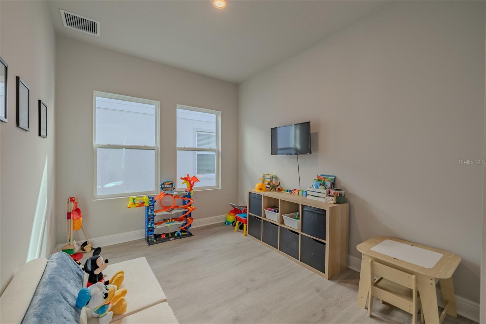 Image 15 of 73 For 5924 Hidden Branch Drive