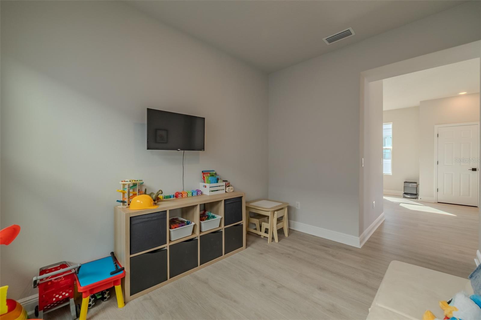 Image 16 of 73 For 5924 Hidden Branch Drive