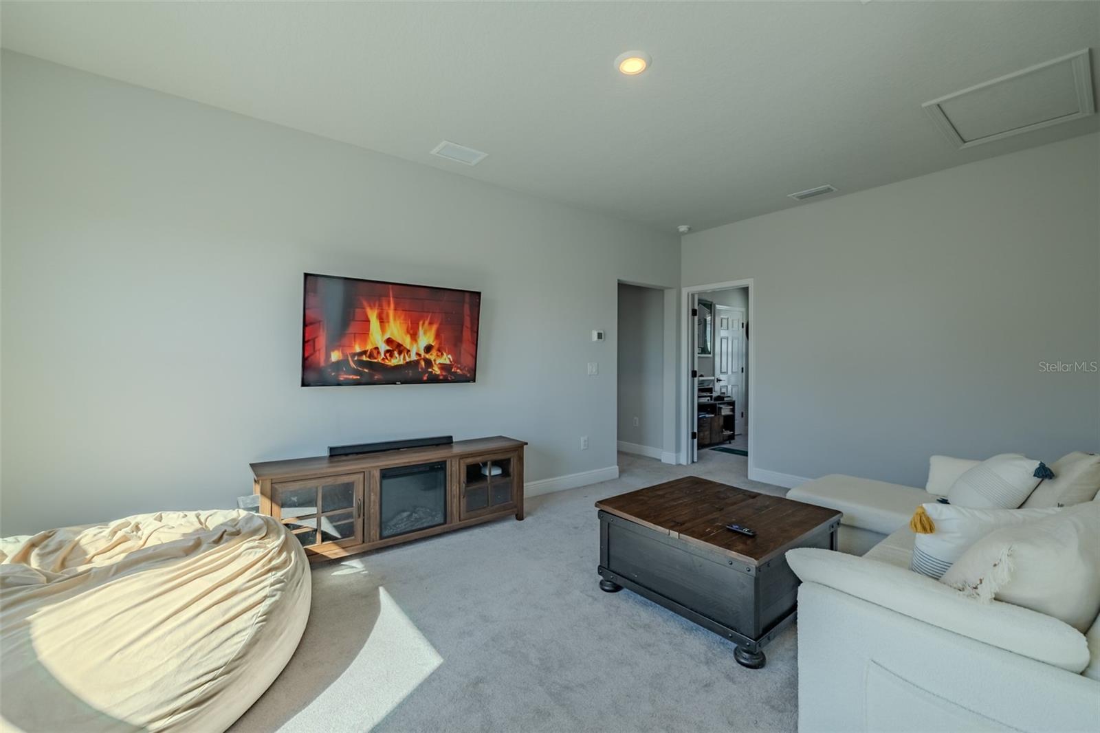 Image 23 of 73 For 5924 Hidden Branch Drive