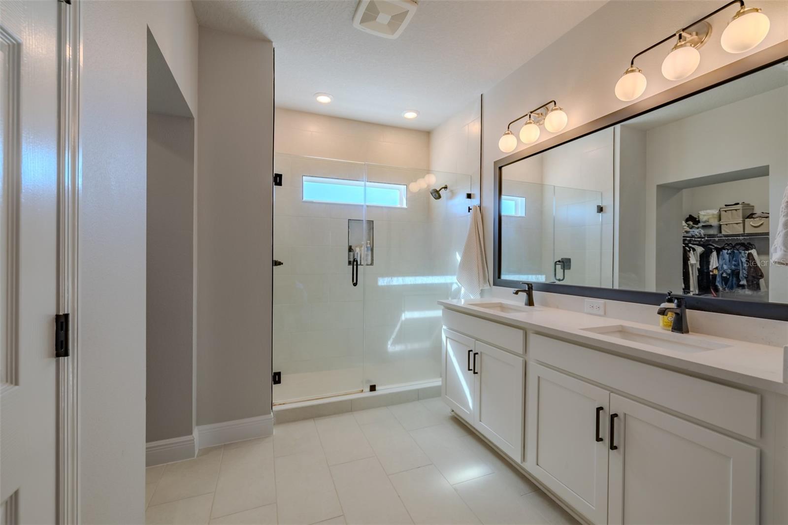 Image 29 of 73 For 5924 Hidden Branch Drive