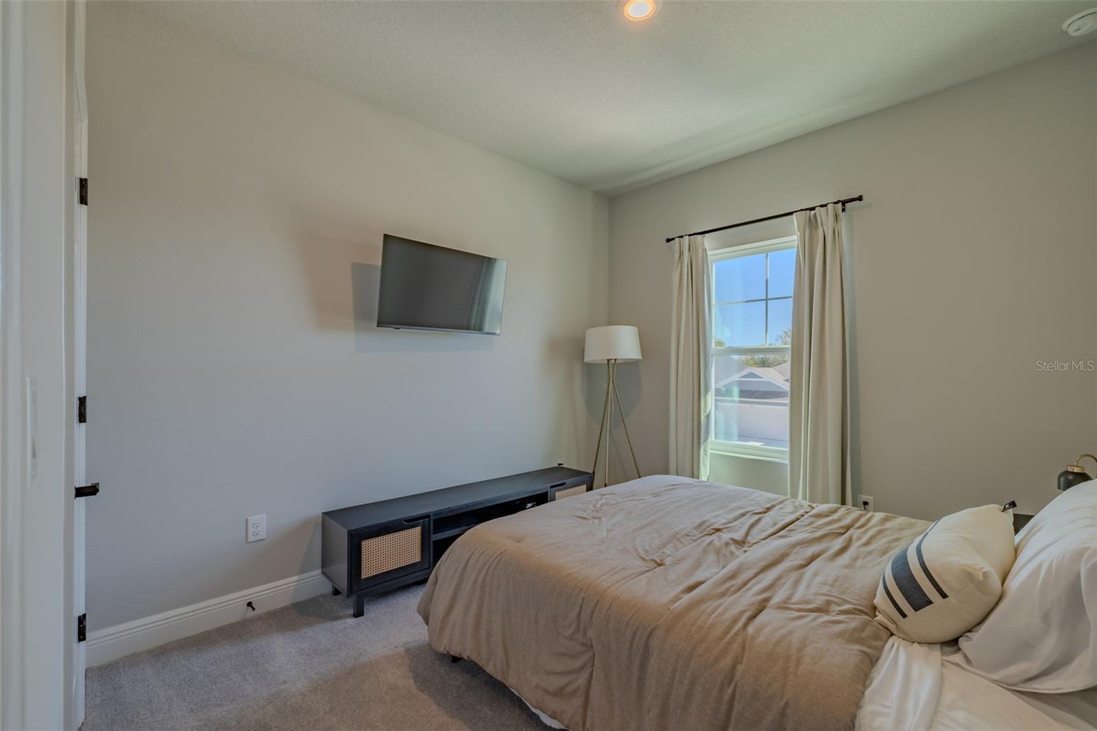 Image 35 of 73 For 5924 Hidden Branch Drive