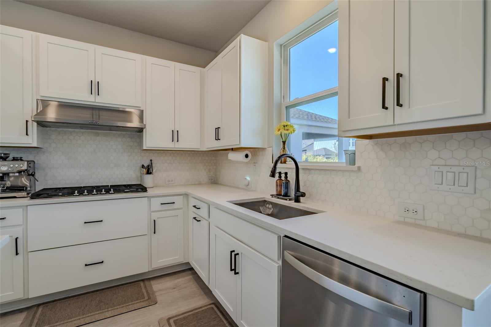 Image 6 of 73 For 5924 Hidden Branch Drive