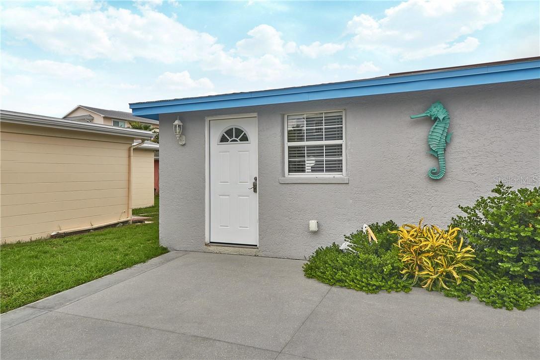 Image 2 of 9 For 18040 5th Street South