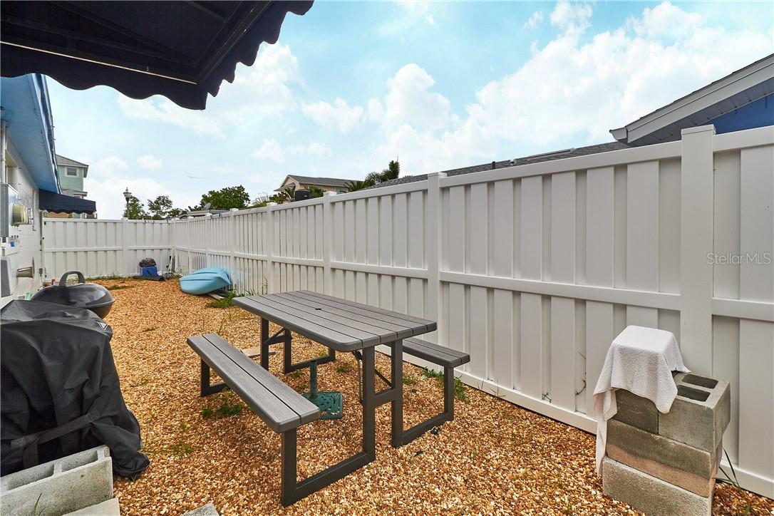 Image 8 of 9 For 18040 5th Street South