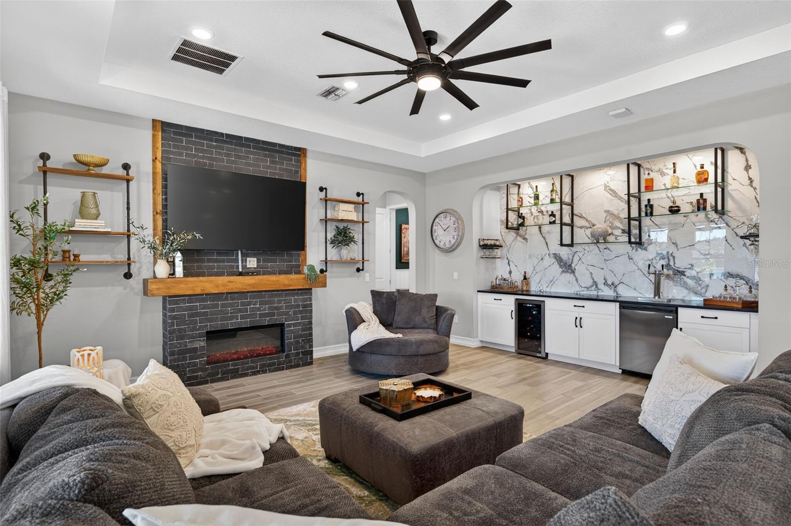 Image 10 of 100 For 28501 Picana Lane