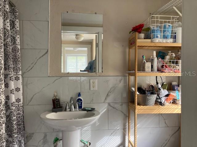 Image 15 of 16 For 806 De Leon Street