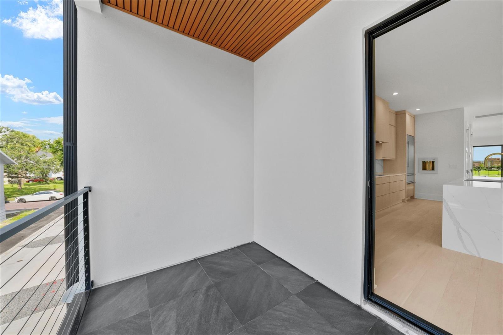 Image 30 of 74 For 501 Ross Avenue 1