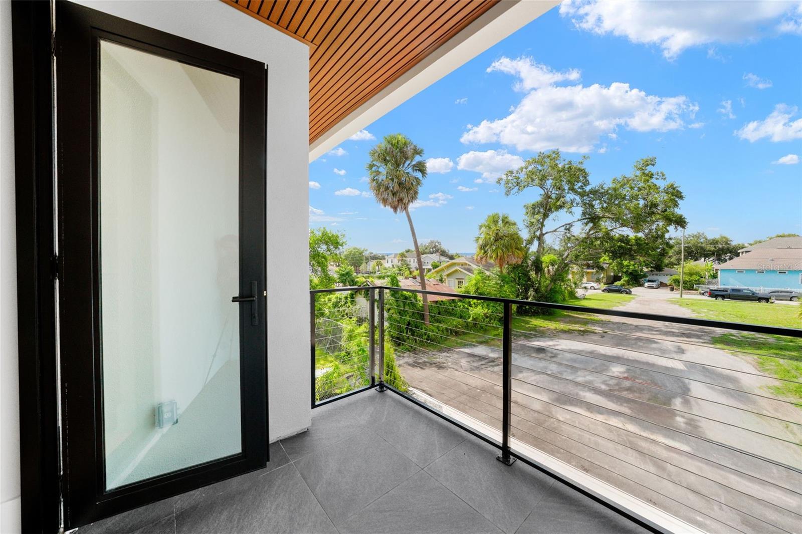 Image 43 of 74 For 501 Ross Avenue 1