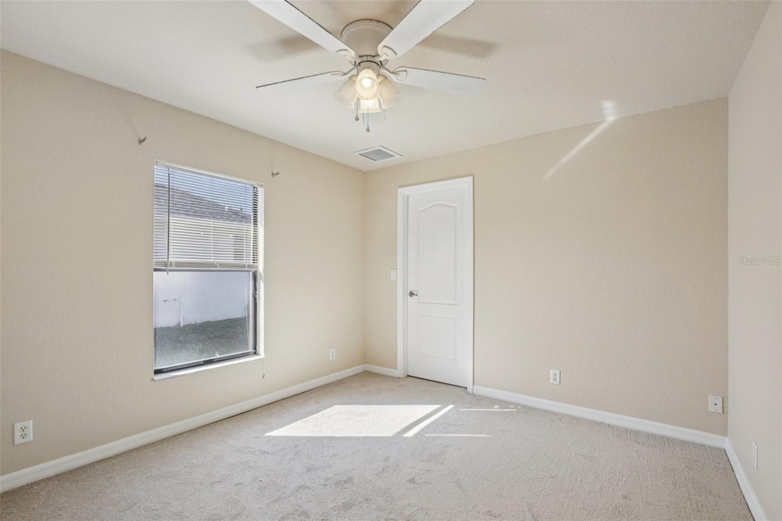 Image 20 of 33 For 10048 Lebanon Drive