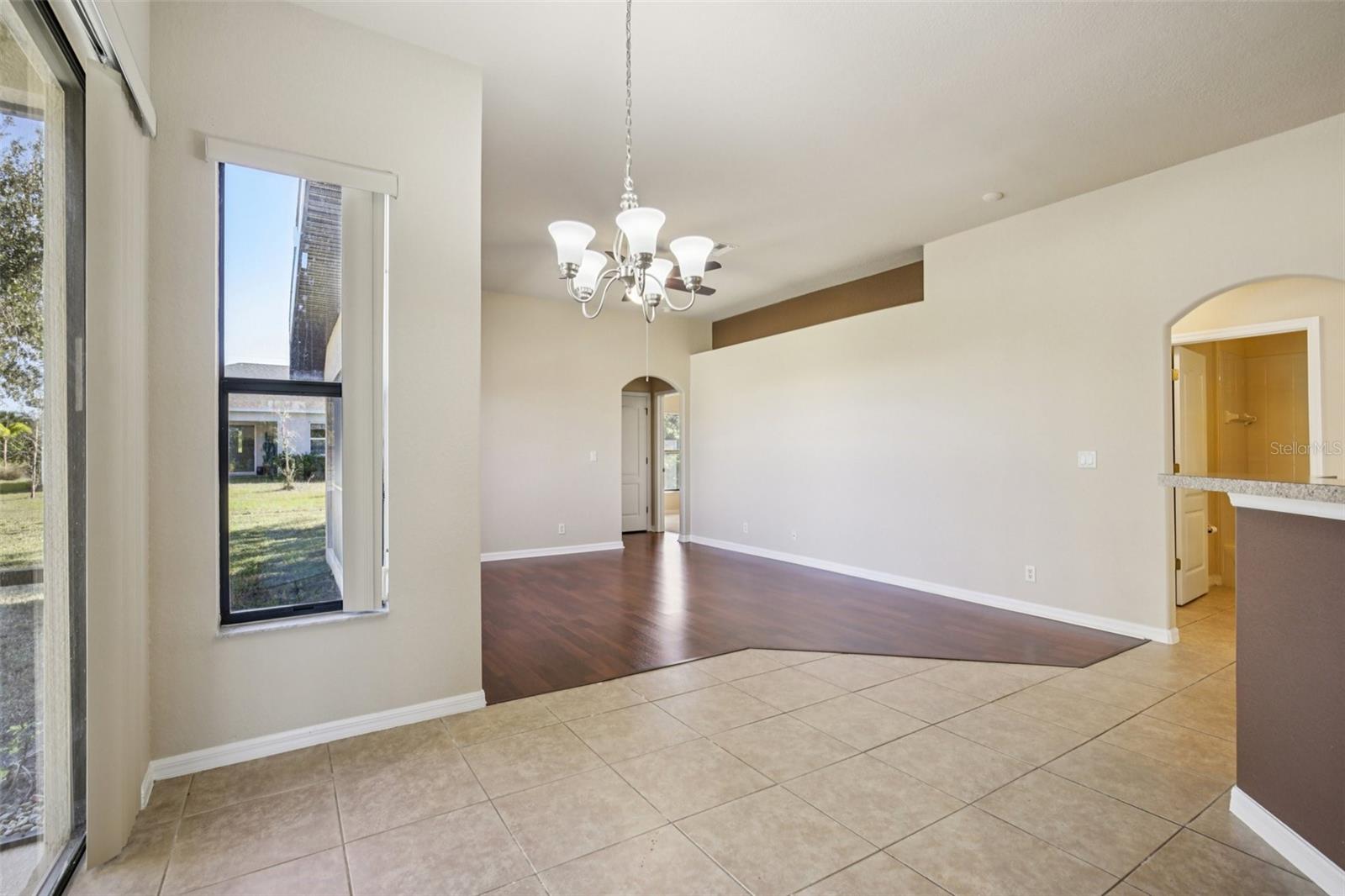 Image 7 of 33 For 10048 Lebanon Drive