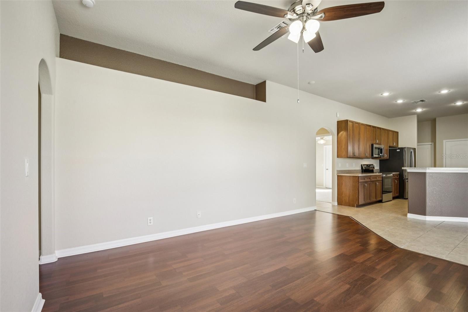 Image 8 of 33 For 10048 Lebanon Drive