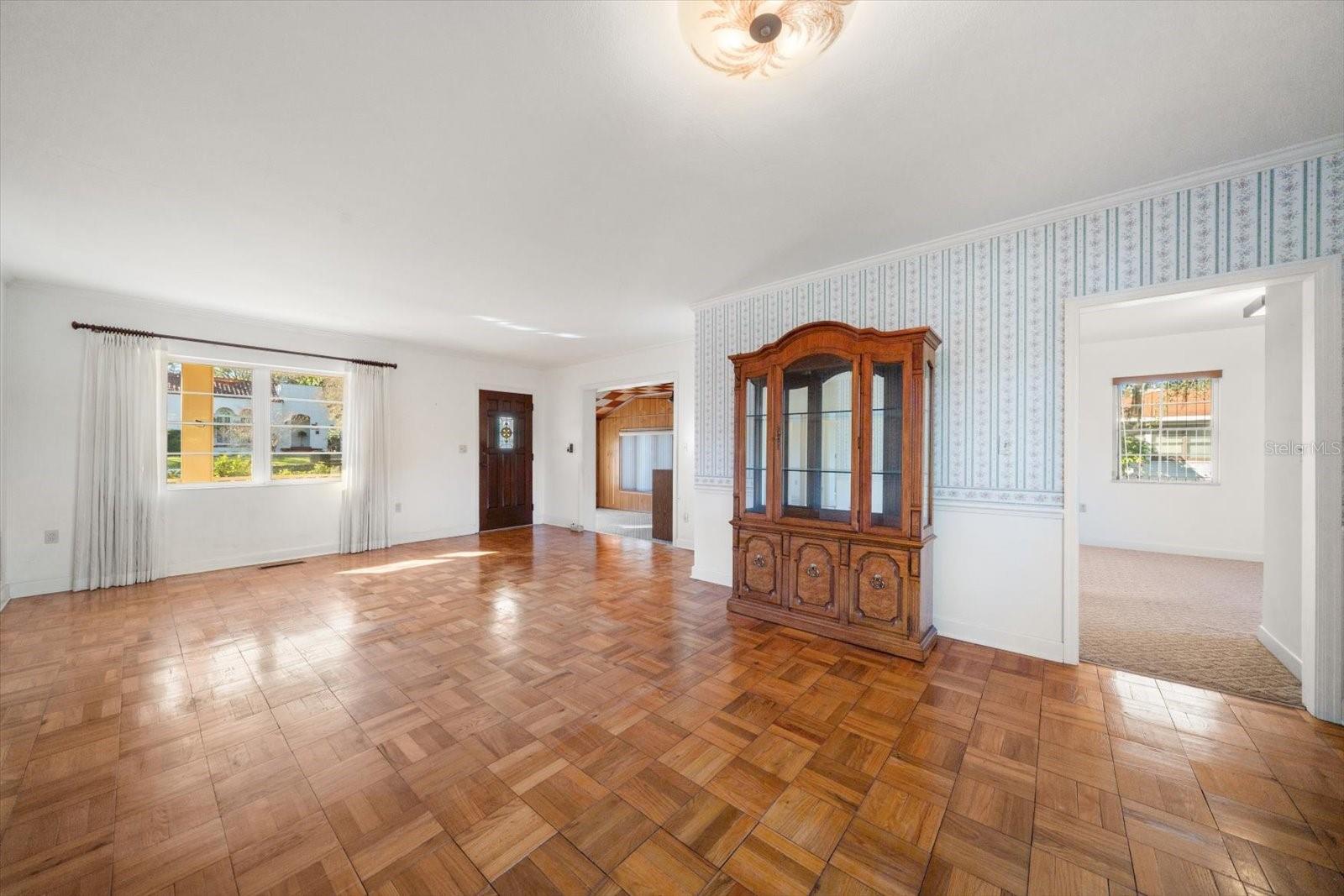 Image 12 of 39 For 1524 Maple Street