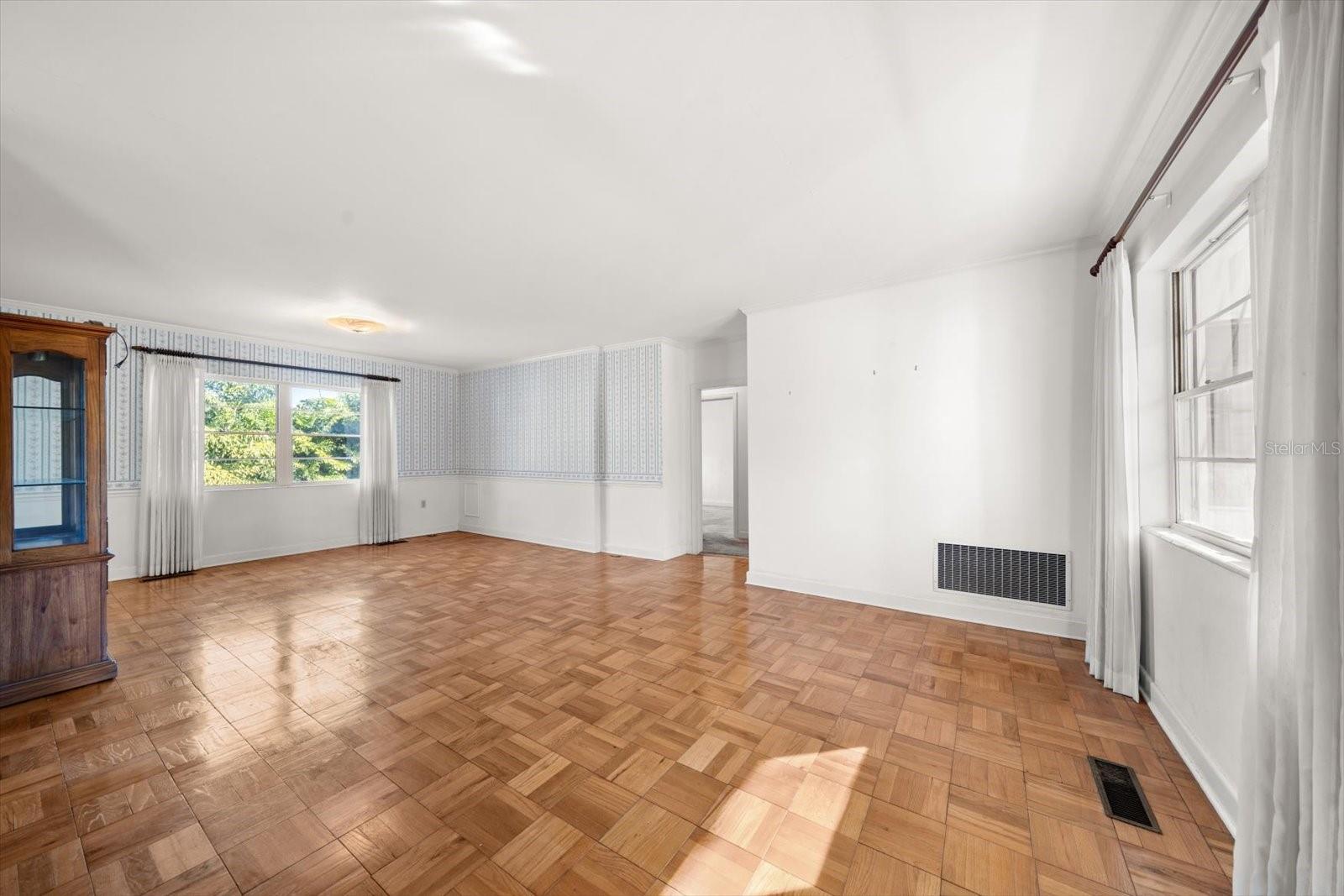 Image 13 of 39 For 1524 Maple Street