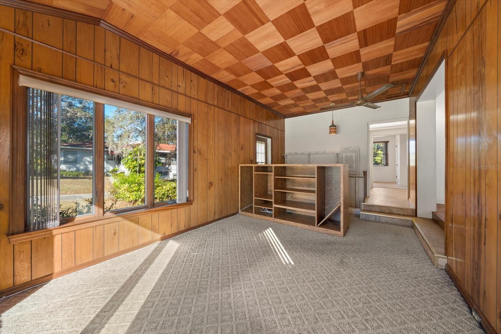 Image 15 of 39 For 1524 Maple Street