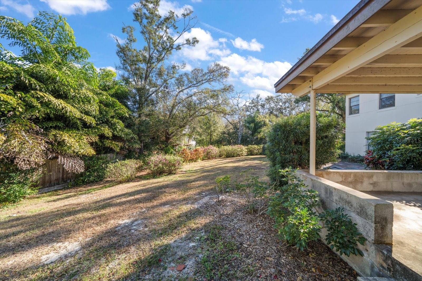 Image 17 of 39 For 1524 Maple Street