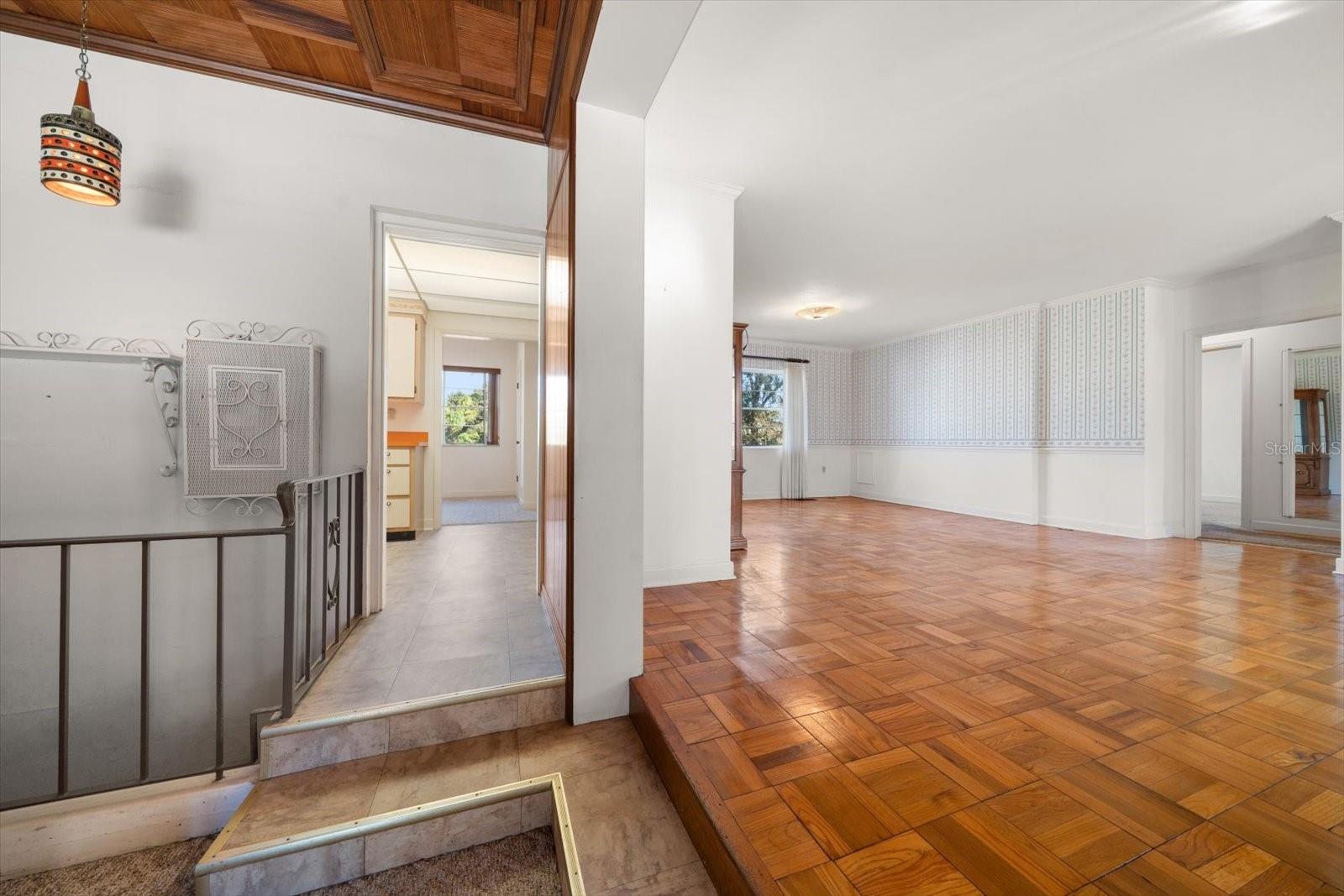 Image 25 of 39 For 1524 Maple Street