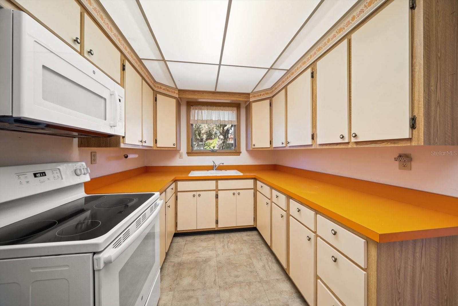 Image 26 of 39 For 1524 Maple Street