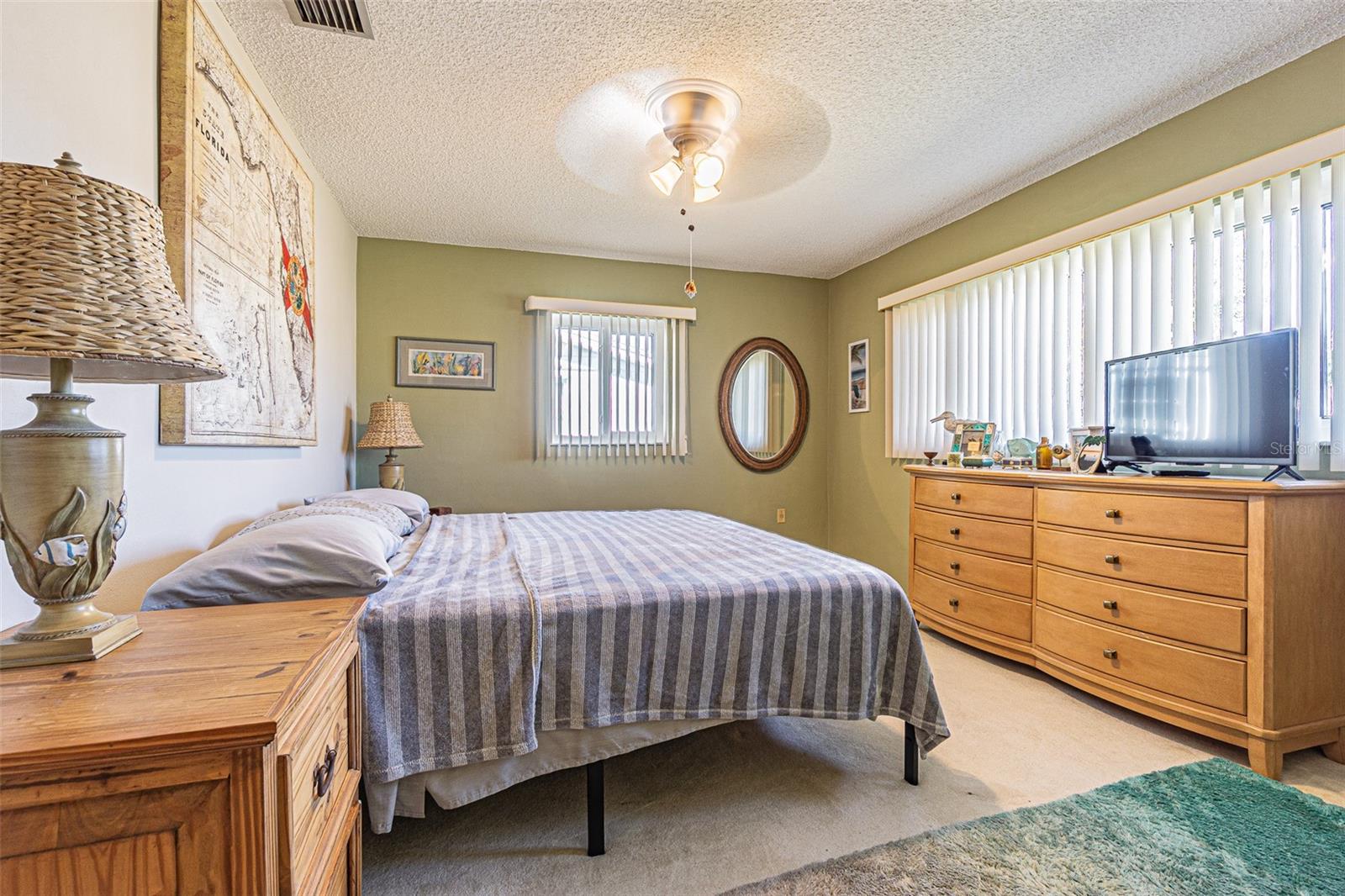 Image 11 of 20 For 1159 Fernwood Drive